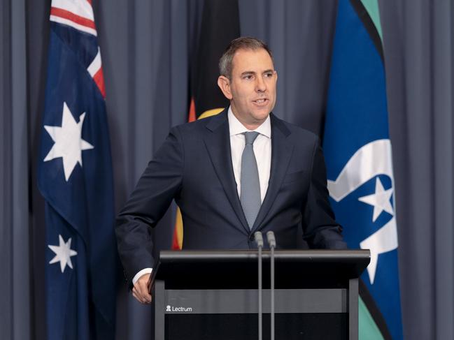 CANBERRA, AUSTRALIA, NewsWire Photos. DECEMBER 16, 2024: Australian federal treasurer Jim Chalmers holds a press conference in The Blue Room at Parliament House in Canberra. Picture: NewsWire / David Beach