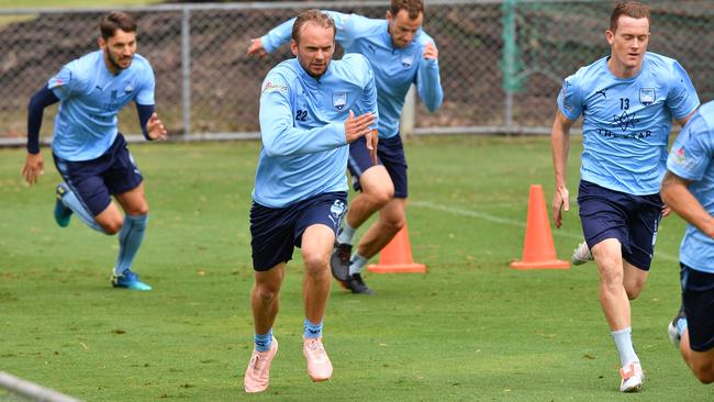 Siem de Jong, centre, is a good chance to return to the Sydney FC starting line-up against Western Sydney Wanderers tonight. Picture: AAP