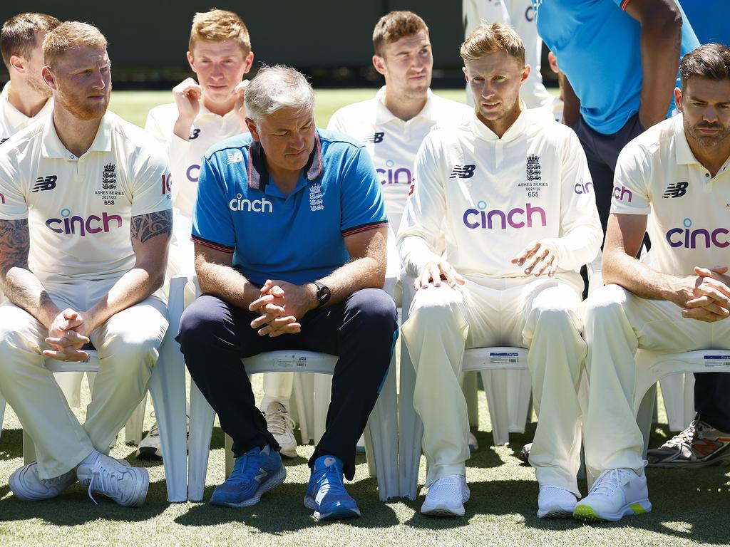 tokes, Silverwood, Root and Anderson look dejected as they wait to pose for a team photo before the Boxing Day Test. Both Silverwood and Root could lose their roles. Picture: Daniel Pockett/Getty Images