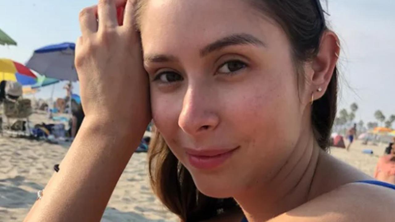 Teman mendiang model Christy Giles mati otak setelah dibuang di luar rumah sakit LA