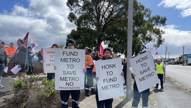 Metro workers taking action against the state government over pay and conditions. Picture: Sue Bailey