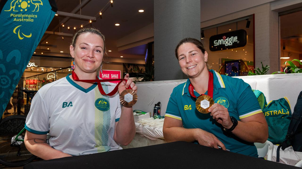 Shae Graham (left) shows off her bronze medal from the Paris Paralympic Games. Picture: Pema tamang Pakhrin