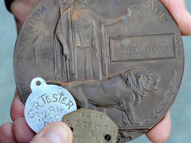 9/4/15.The dog tags and Death Penny of George Russell Tester from Clarendon was killed in France in World War I. pic by Michael Milnes.