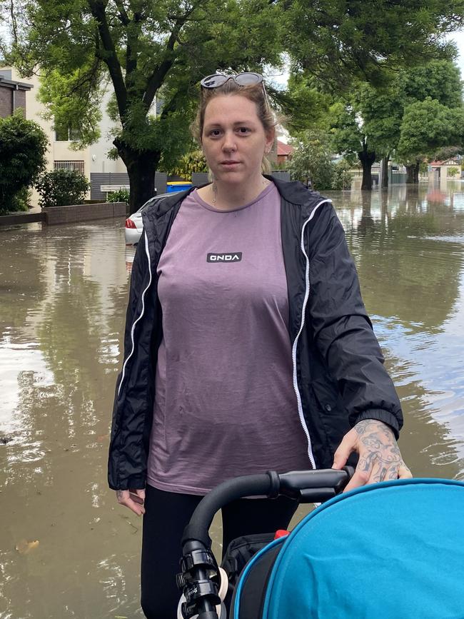 Maribyrnong resident Sarah Trembath was quick to evacuate her home with her eight-month-old baby, Auri.