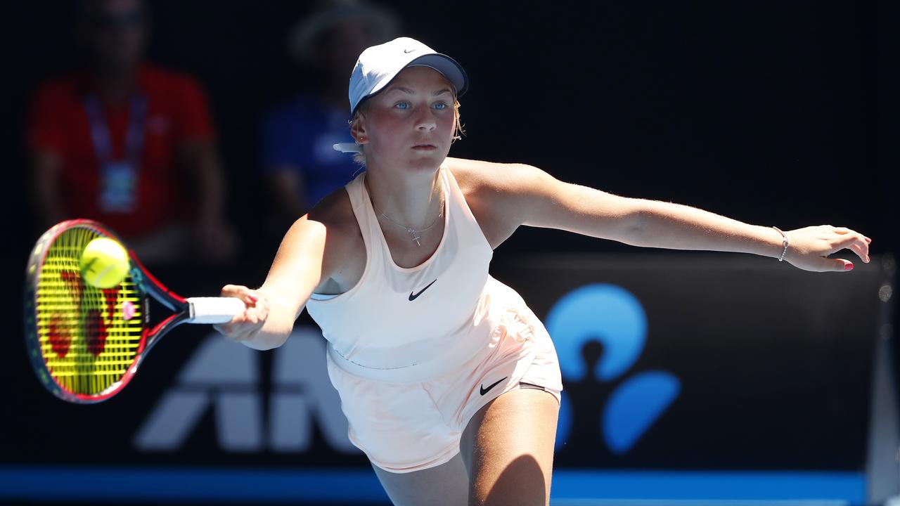 Australian Open: Marta Kostyuk gets a free lesson from Svitolina | The  Australian