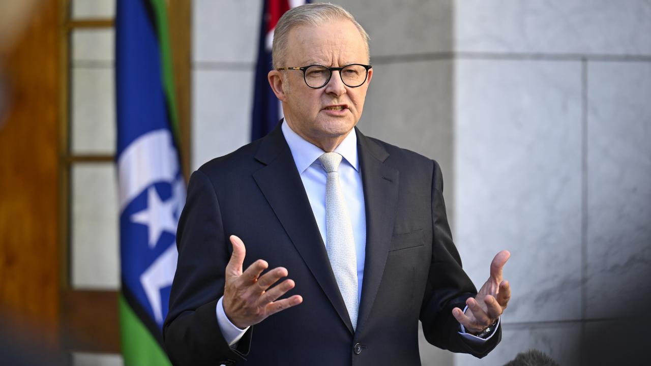 Watch live: PM, cabinet sworn in