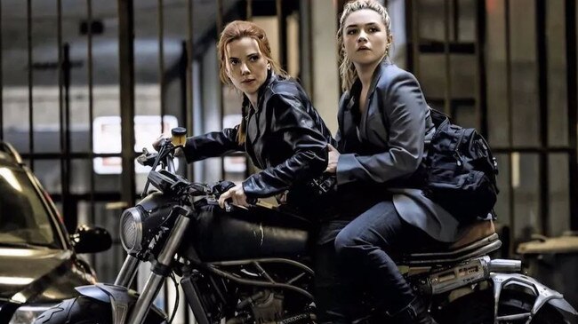 Scarlett Johansson and Florence Pugh in Black Widow.