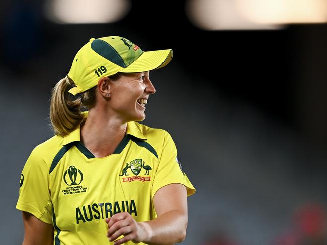 AUCKLAND, NEW ZEALAND - MARCH 19: Meg Lanning of Australia enjoys a laugh during the 2022 ICC Women's Cricket World Cup match between India and Australia at Eden Park on March 19, 2022 in Auckland, New Zealand. (Photo by Hannah Peters/Getty Images)