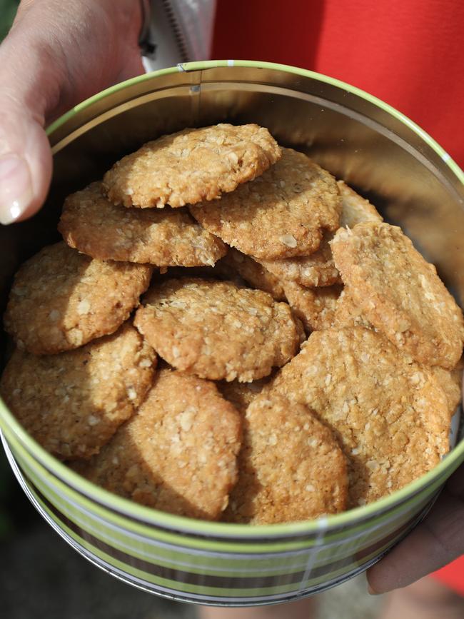 Question 5: Anzac biscuits. Picture: Ella Pellegrini