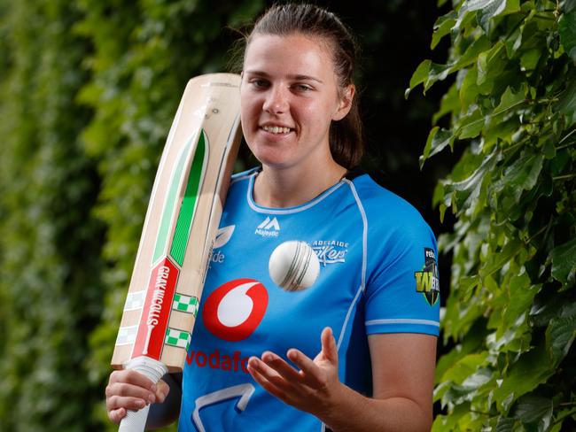 Allrounder Tahlia McGrath has embarked on a four-week tour of England with the Australia A squad. Picture MATT TURNER.