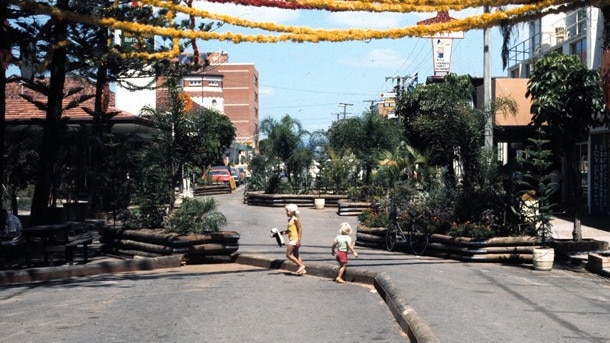 Cavill Mall, Surfers Paradise, 1975