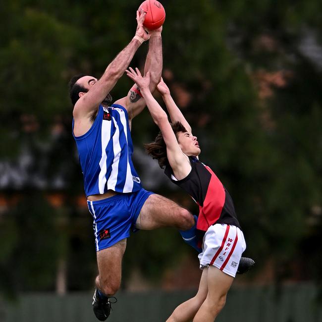 Albanvale’s Reece Duffield marks over the top. Picture: Andy Brownbill