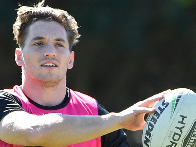 Cameron Murray of the Rabbitohs during a training session at Redfern Oval in Sydney, Tuesday, September 24, 2019. The Rabbitohs are set to play the Canberra Raiders in an NRL Finals match at GIO Stadium on Friday. (AAP Image/Joel Carrett) NO ARCHIVING