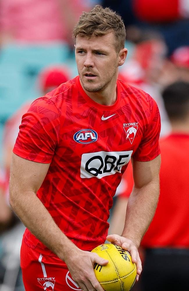 Luke Parker has played 293 games for the Swans. Picture: Dylan Burns/AFL Photos via Getty Images.