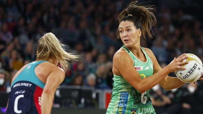 Verity Simmons looks to pass the ball against the Vixens. Picture: Getty Images