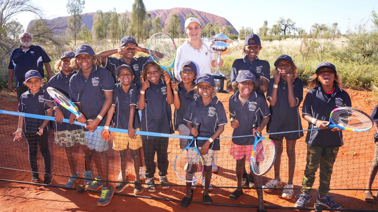 Australian Open champion and world No. 1 Ash Barty had a hit with Mutitjulu school students in Uluru-Kata Tjuta National Park on Friday 25 February. Picture: Scott Barbour/Tennis Australia