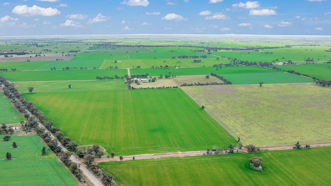 Ian and Liz Lawrence have sold the 481ha Hillside farm at Youarang, in the Moira Shire.