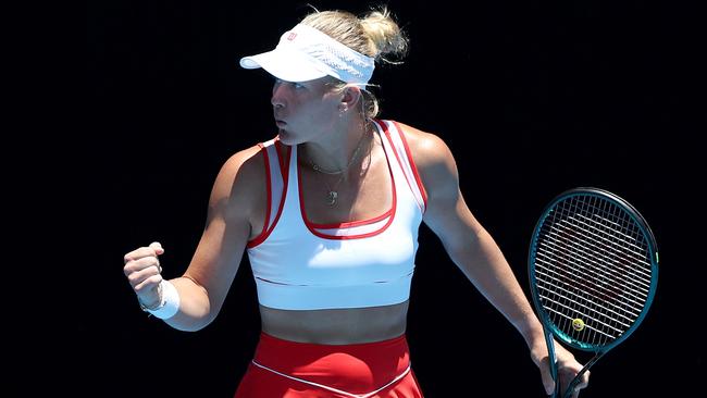 USA's Peyton Stearns reacts on a point against compatriot Emma Navarro during their women's singles match on day three of the Australian Open tennis tournament in Melbourne on January 14, 2025. (Photo by Martin KEEP / AFP) / -- IMAGE RESTRICTED TO EDITORIAL USE - STRICTLY NO COMMERCIAL USE --