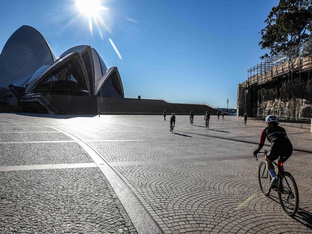 Even the Sydney Opera House is empty. Picture: NCA NewsWire/Flavio Brancaleone