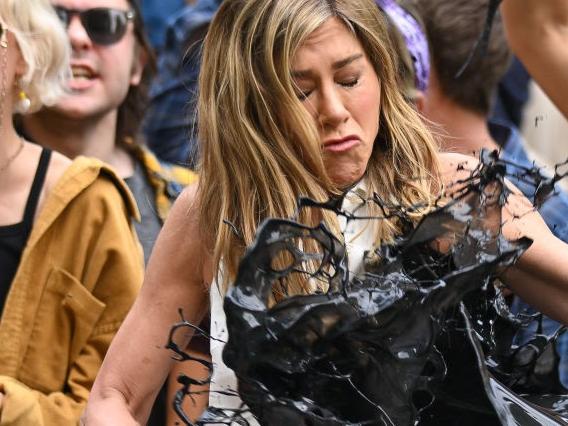 NEW YORK, NEW YORK - JULY 28: Jennifer Aniston is seen filming on location for 'The Morning Show' in the Flatiron District on July 28, 2024 in New York City. (Photo by James Devaney/GC Images)