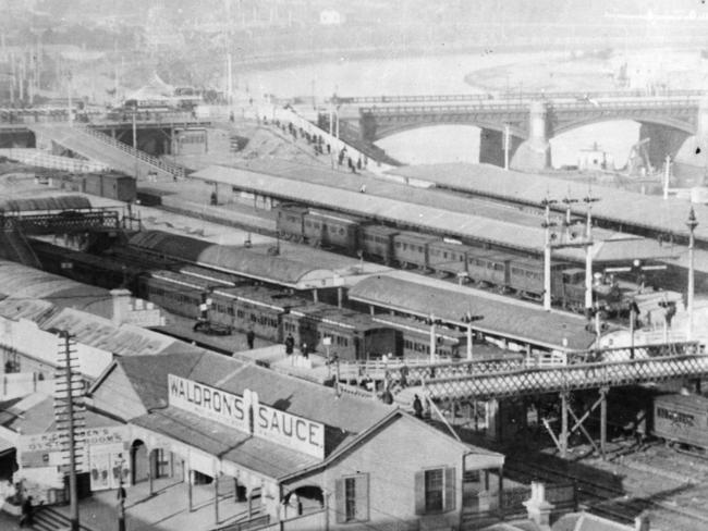 Passengers exiting the station onto Prices Bridge in 1892, prior to the building of the iconic station. Picture: HWT Library.