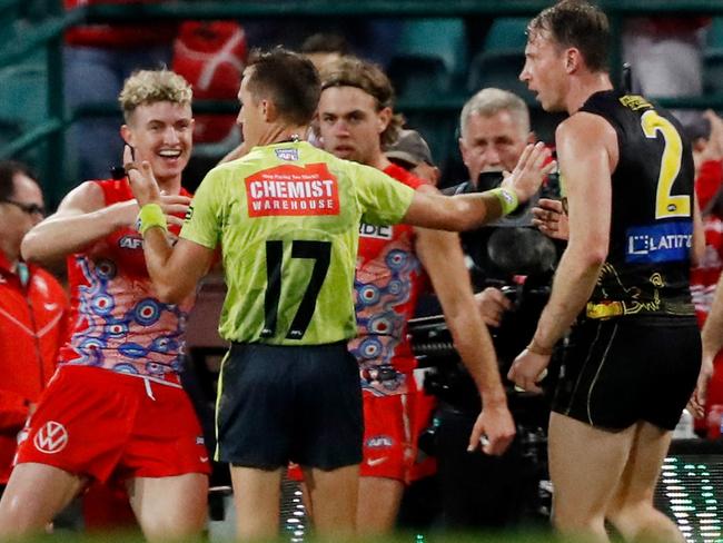 50m drama: AFL hands down verdict, Landsberger slams call