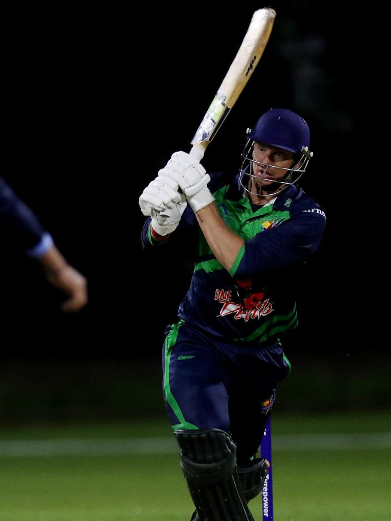 T20 Barrier Reef Big Bash: Designer First Homes Dare Devils v Halpin Hurricanes at Griffiths Park. Dare Devils' Brenton Edwards. Picture: Stewart McLean