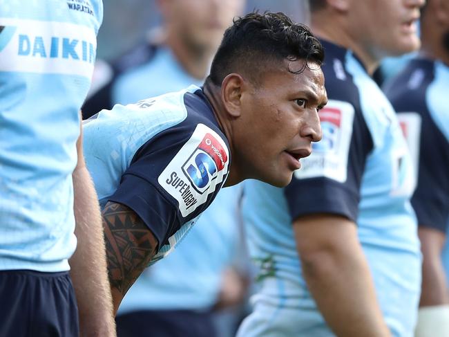 SYDNEY, AUSTRALIA - APRIL 02:  Israel Folau of the Waratahs and his team look dejected after a Crusaders try during the round six Super Rugby match between the Waratahs and the Crusaders at Allianz Stadium on April 2, 2017 in Sydney, Australia.  (Photo by Mark Kolbe/Getty Images)