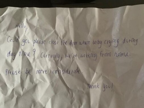 This note from a neighbour to a new mum sparked a dispute. Picture: Facebook/Geralyn Amy Yeh