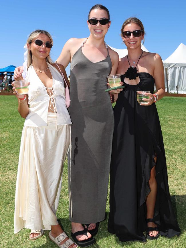 Eve, Maggie and Alyssa attend the 2024 Echuca Cup races . Picture: Brendan Beckett