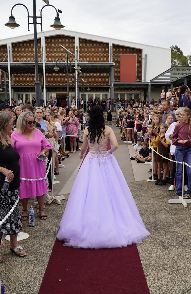 Breanna Delsureto arriving at the 2023 Kingaroy State High School formal.
