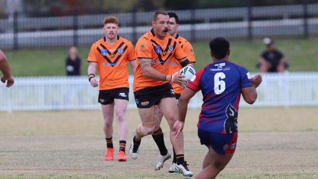 Tony Campbell for The Oaks Tigers. Picture: Steve Montgomery