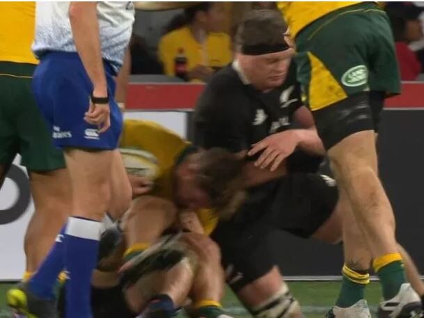 Scott Barrett shoulder charge on Michael Hooper. Picture: Fox Sports