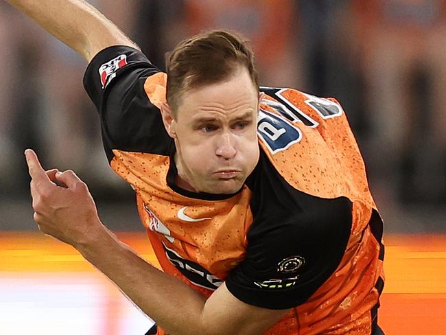 BBL free agency: Gades land huge coup as Behrendorff signs on