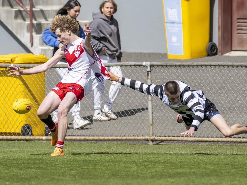 STJFL Grand finals U16 Boys Clarence v Glenorchy at North Hobart Oval, Picture: Caroline Tan