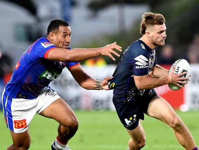 SUNSHINE COAST, AUSTRALIA - AUGUST 02: Ryan Papenhuyzen of the Storm breaks away from the defence during the round 12 NRL match between the Melbourne Storm and the Newcastle Knights on August 02, 2020 in Sunshine Coast, Australia. (Photo by Bradley Kanaris/Getty Images)