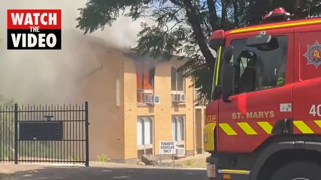 Unit fire at Glenside (9 News)