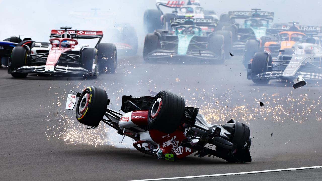 Se revelaron las cicatrices del accidente de Beast Chu;  La estrella en ascenso australiana obtiene su primera victoria: F1 Pit Talk