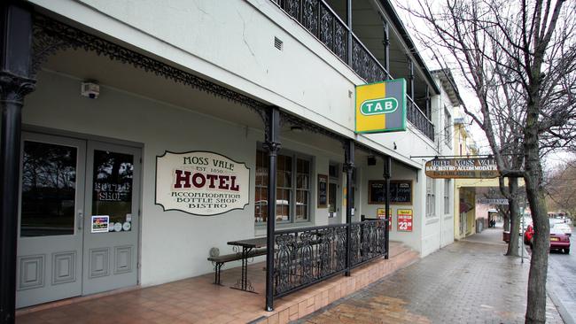 The Moss Vale Hotel.