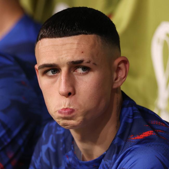 Phil Foden warms the bench against the USA.