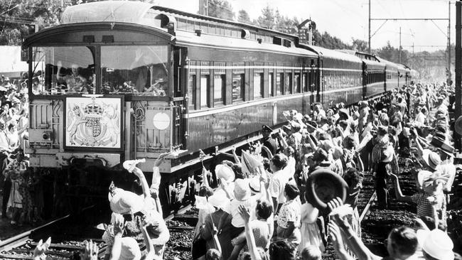 The Royal Train at Nunawading, Victoria, in 1954.