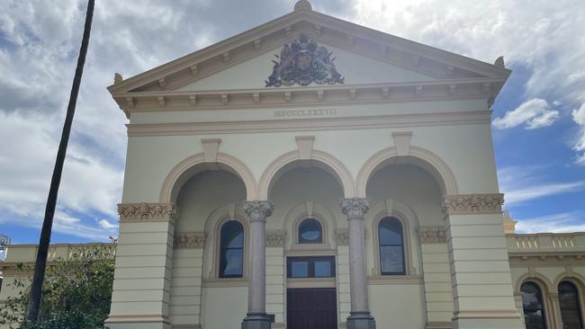 Dubbo courthouse