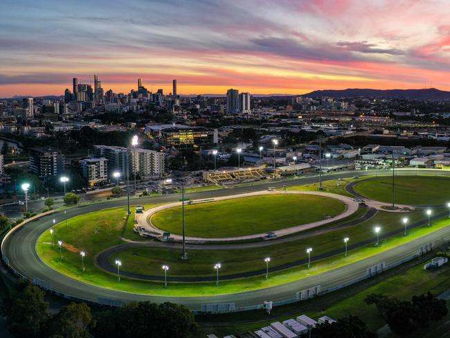 Drone shot of Albion Park harness racing - Photo: DroneIt Group.