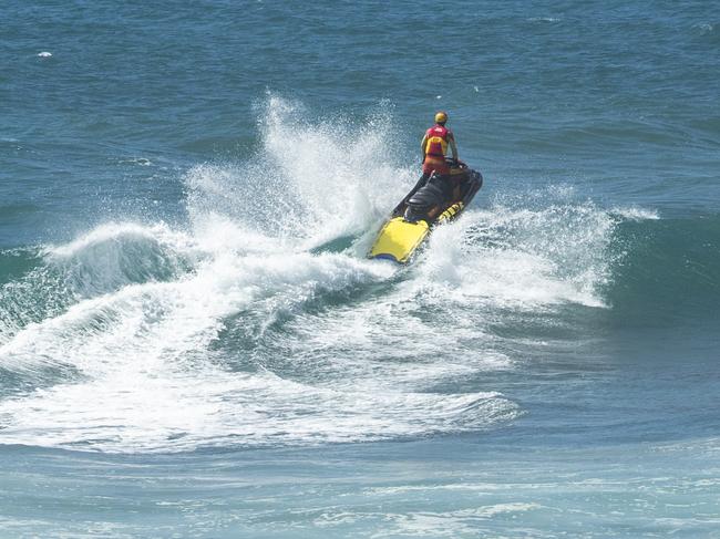 Lifeguards in daring rescue of teens swept out to sea