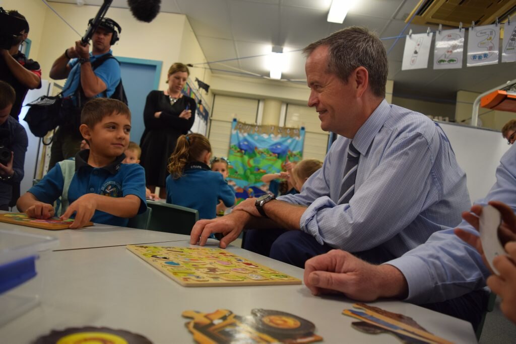 Punaika Taitau talks to the Opposition Leader Bill Shorten. Photo: Emily Smith