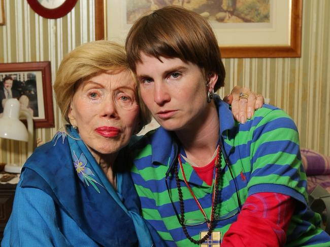 Anne Hamilton-Byrne with her 'daughter' Dr Sarah Moore reunite in 2009. Picture: News Corp