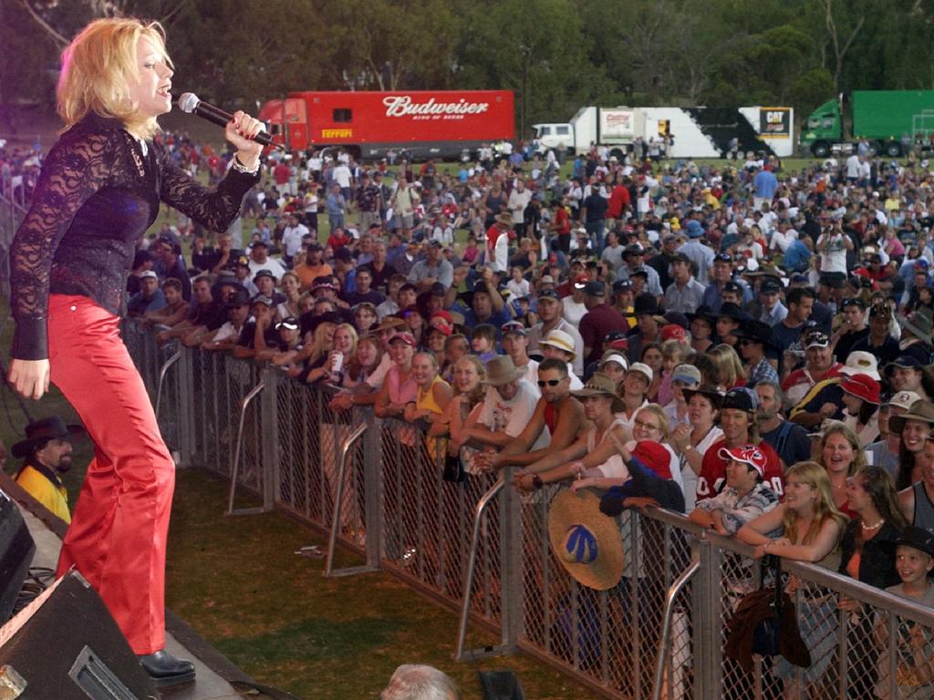 Beccy Cole in 2002.