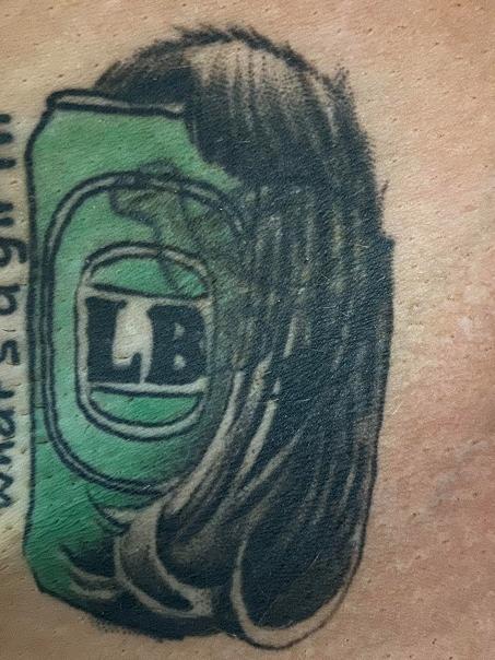 Maisie Ashley reckons she has the worst tatt after losing a bet in Bali. She said her mate chose it and she didn’t know what it was until it was getting done. It’s a VB can with a mullet with her mates initials on it and the words ‘What’s a girth’ on the side. More scientific evidence that methanol helps brain function. But we think it is a magic eye trick because if you look closely you can see an even shitter turtle inside it