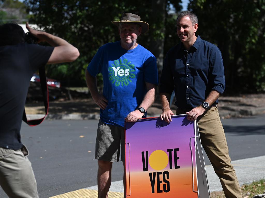 Federal Treasurer Jim Chalmers poses with a Yes campaign volunteer. Picture: Dan Peled / NCA NewsWire