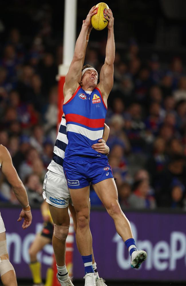 AFL news 2023: Western Bulldogs struggle to limp defeat against  mid-strength Geelong outfit